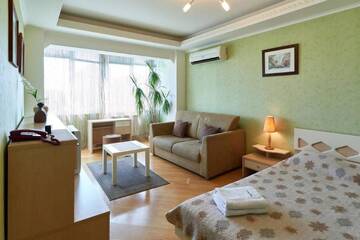 Фото номера Апартаменты: улица Марины Расковой, 8 Апартаменты Home Hotel Apartments on Livoberezhna г. Киев 5