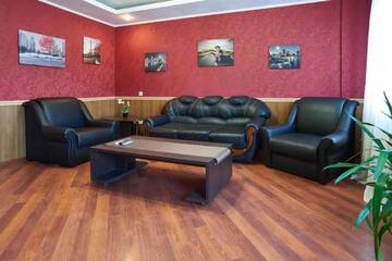 Фото Апартаменты Home Hotel Apartments on Livoberezhna г. Киев 2