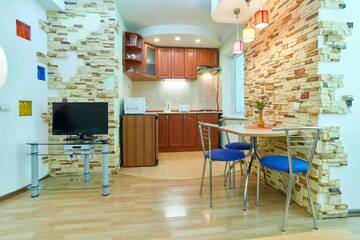Фото номера Апартаменты: улица Луначарского, 1А Апартаменты Home Hotel Apartments on Livoberezhna г. Киев 5