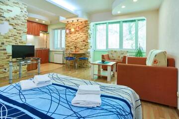 Фото номера Апартаменты: улица Луначарского, 1А Апартаменты Home Hotel Apartments on Livoberezhna г. Киев 3