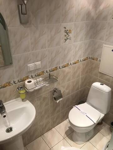 Фото номера Стандартный трехместный номер Отель light hotel &amp; hub г. Киев 3