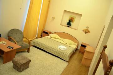 Фото номера Апартаменты: Михайловский переулок, 9а Апартаменты Grata Apartments - Kiev г. Киев 3