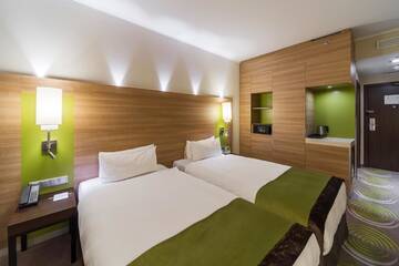 Фото номера Семейный люкс - Для некурящих Отель Holiday Inn - Kyiv г. Киев 5