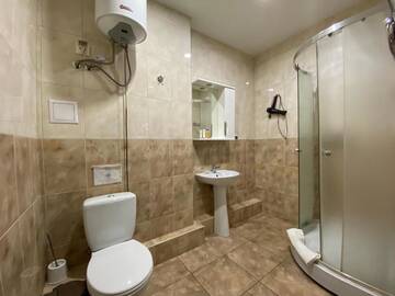 Фото номера Улучшенный двухместный номер Делюкс с 1 кроватью Отель irisHotels г. Киев 5