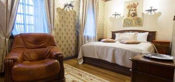 Фото номера Улучшенный двухместный номер с 1 кроватью Отель Hotel Fortetsya Hetmana г. Киев 3
