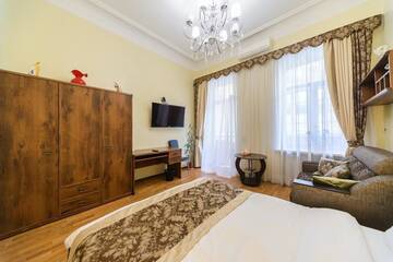 Фото номера Улучшенные апартаменты - Malazhytomyrska, 3 Апартаменты Kiev Centre Apartments г. Киев 2