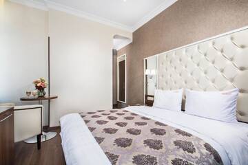 Фото номера Люкс Отель BonApart Hotel г. Киев 2