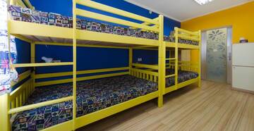 Фото номера Кровать в общем 8-местном номере для мужчин и женщин Хостелы Hostel Veselka - Key2Gates г. Киев 3