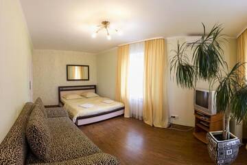 Фото номера Апартаменты с балконом Апартаменты Kyiv apartment on Derevlyanskaya street close to the downtown г. Киев 21