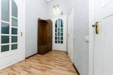 Фото номера Бюджетный номер-студио - Mykhailivska 24V Апартаменты Be My Guest - Apartments for trips г. Киев 6