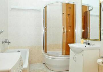 Фото номера Апартаменты - ул. Михайловская, 22Б Апартаменты Be My Guest - Apartments for trips г. Киев 3