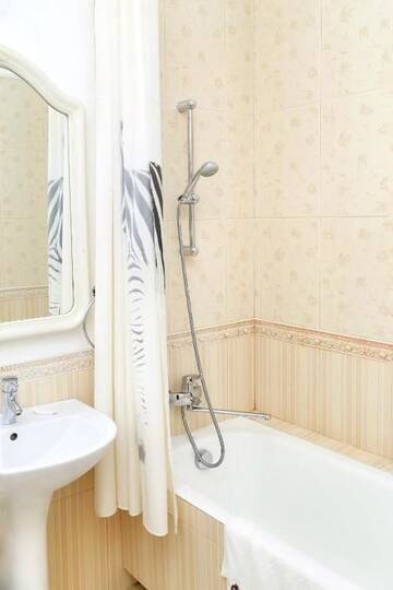 Фото номера Просторные апартаменты с 2 спальнями - Костьольна, 10 Апартаменты Be My Guest - Apartments for trips г. Киев 7