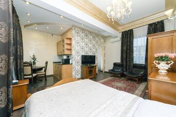 Фото номера Апартаменты-студио — Sofiivska Street 1 Апартаменты Central Apartments г. Киев 3