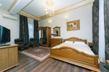 Фото номера Апартаменты-студио — Sofiivska Street 1 Апартаменты Central Apartments г. Киев 4