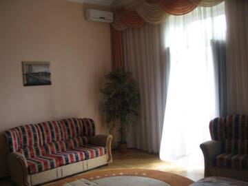 Фото номера Апартаменты: ул. Малая Житомирская, 5 Апартаменты UKR Apartments on Independence Square г. Киев 5