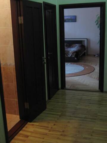 Фото номера Апартаменты: ул. Малая Житомирская, 5 Апартаменты UKR Apartments on Independence Square г. Киев 7