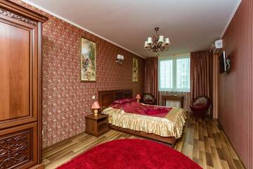 Фото номера Апартаменты с 2 спальнями Отель naDobu Hotel Poznyaki г. Киев 7