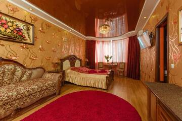 Фото номера Представительский двухместный люкс с 1 кроватью Отель naDobu Hotel Poznyaki г. Киев 3