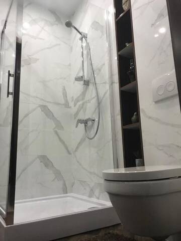 Фото номера Лофт Апартаменты Kiev Lypki Luxury Apartments г. Киев 5