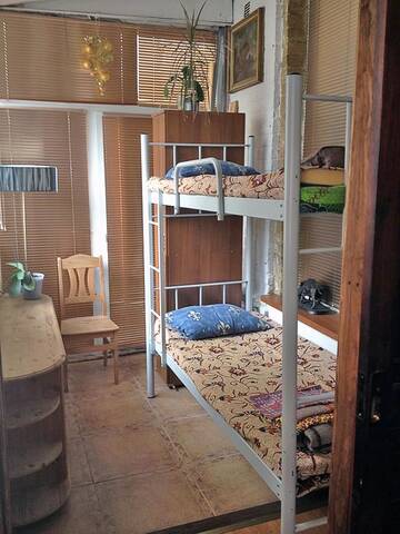 Фото номера Двухместный номер с 2 отдельными кроватями Хостелы Hostel Kyiv-Art г. Киев 5