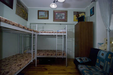 Фото номера Трехместный номер Хостелы Hostel Kyiv-Art г. Киев 5