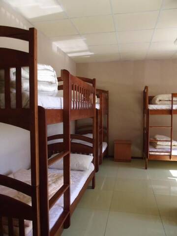 Фото номера Кровать в общем 8-местном номере Хостелы Citrus Hostel г. Киев 7