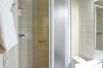 Фото номера Стандартный одноместный номер с душем Отель Hotel Florida г. Киев 5