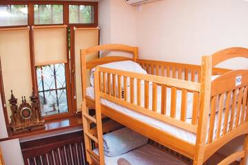 Фото номера Кровать в общем 6-местном номере для женщин Хостелы Globus Hostel г. Киев 5