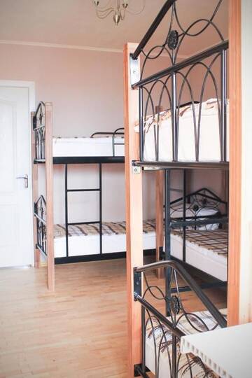 Фото номера Кровать в общем 6-местном номере для женщин Хостелы A&amp;S Hostel Minskiy г. Киев 9