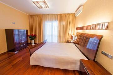Фото номера Апартаменты с 1 спальней Апартаменты Botanic Towers г. Киев 3