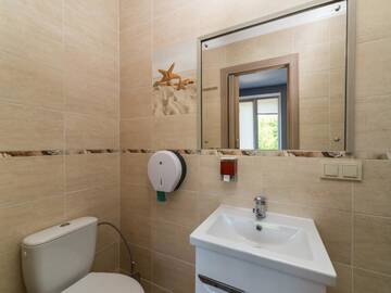 Фото номера Двухместный номер Делюкс с 1 кроватью и душем Хостелы Light Life Hostel г. Киев 4