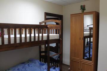 Фото номера Кровать в общем 6-местном номере для мужчин и женщин Хостелы Best4Rest г. Киев 6