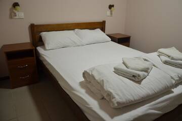 Фото номера Бюджетный двухместный номер с 1 кроватью Хостелы Hostel VShokoladi г. Киев 4