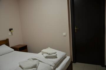 Фото номера Бюджетный двухместный номер с 1 кроватью Хостелы Hostel VShokoladi г. Киев 3