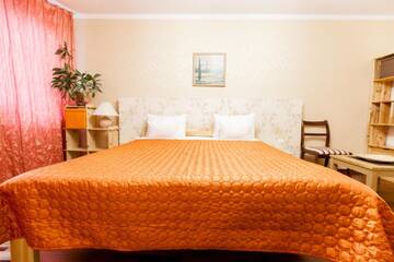 Фото номера Улучшенный трехместный номер Апартаменты Apartment on Hryshka Street г. Киев 9