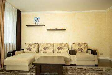 Фото номера Классический четырехместный номер Апартаменты Apartment on Hryshka Street г. Киев 6