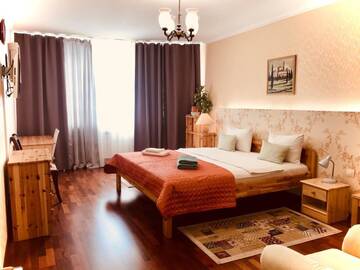 Фото номера Улучшенный трехместный номер Апартаменты Apartment on Hryshka Street г. Киев 13