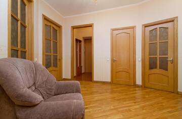 Фото номера Апартаменты с 1 спальней - улица Красноармейская, 24 Апартаменты UKR Apartments near Gulliver г. Киев 13