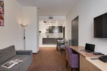 Фото номера Апартаменты с 2 спальнями Отель Twin Apart Hotel г. Киев 3