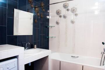 Фото номера Апартаменты-студио Апартаменты Apartment on Bogatyrskaya 6a г. Киев 10