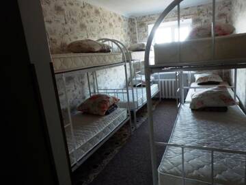 Фото номера Кровать в общем 8-местном номере Хостелы Yourhostel Friend г. Киев 5