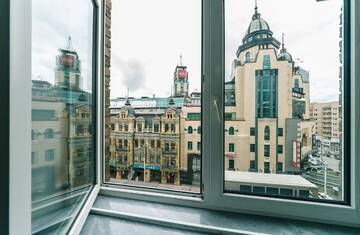 Фото номера Апартаменты с 3 спальнями Апартаменты Apartment Arena City г. Киев 32
