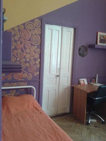 Фото номера Кровать в общем 6-местном номере для женщин Хостелы Yourhostel Olimpiyskiy г. Киев 2
