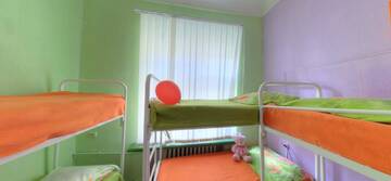 Фото номера Кровать в общем 6-местном номере для женщин Хостелы Yourhostel Olimpiyskiy г. Киев 5
