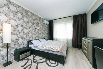 Фото номера Апартаменты Делюкс Апартаменты Poznyaky Apartments Patriotika г. Киев 16
