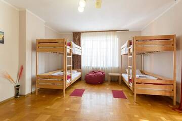 Фото номера Кровать в общем номере для женщин с 4 кроватями Хостелы Hostel Garden г. Киев 6