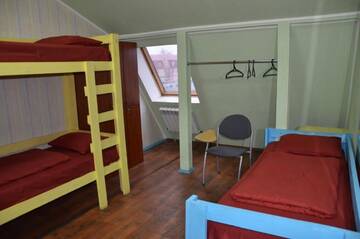 Фото номера Кровать в общем 6-местном номере Хостелы Hostel Darnitsa1 г. Киев 4