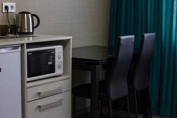 Фото номера Улучшенный номер с диваном Апартаменты Solo Apartment Ahmatovoy г. Киев 6