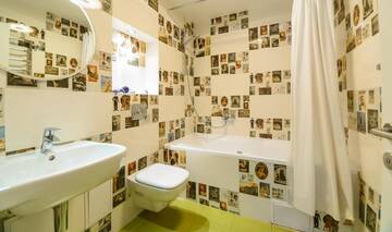 Фото номера Уютные апартаменты с 1 спальней и балконом Апарт-отели Partner Guest House г. Киев 10