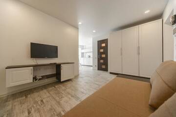 Фото номера Апартаменты с 1 спальней и панорамным видом Апарт-отели Partner Guest House г. Киев 5